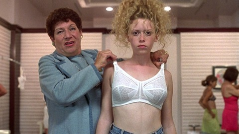 Pic: Natasha Lyonne in Slums of Beverly Hills