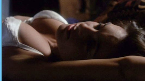 Pic: Mariska Hargitay in Blind Side (1993)