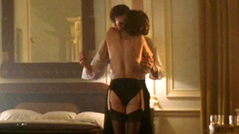 Pic: Teri Hatcher in Tomorrow Never Dies