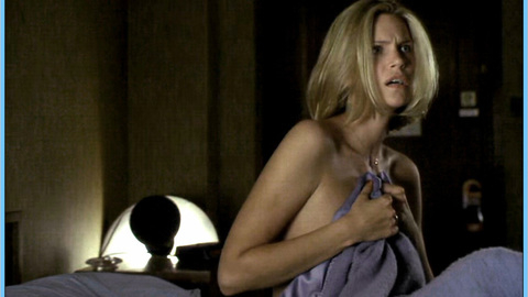 Pic: Natasha Henstridge in The Whole Nine Yards (2000)