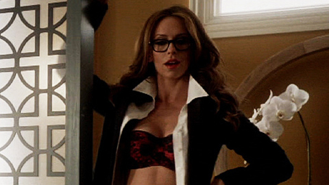 Pic: Jennifer Love-Hewitt in The Client List