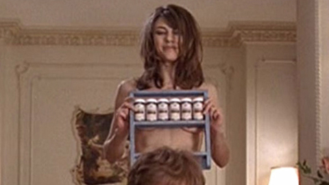 Pic: Elizabeth Hurley in Austin Powers: International Man of Mystery (1997)