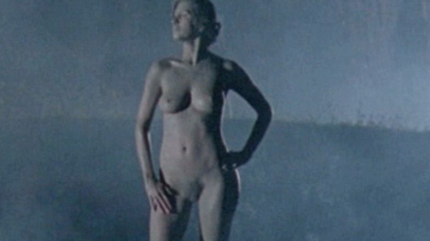 Pic: Elle Macpherson in Sirens