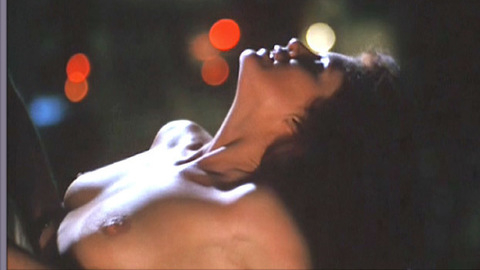 Pic: Marlee Matlin in Two Shades of Blue