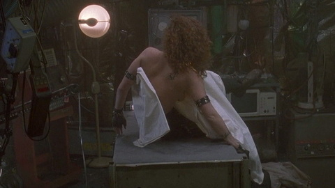 Pic: Dina Meyer in Johnny Mnemonic