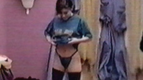 Pic: Alyssa Milano in Little Sister