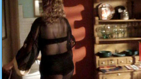 Pic: Elizabeth Mitchell in Hollywood Palms