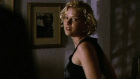 Pic: Gretchen Mol in Attraction