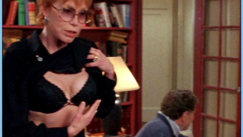 Pic: Mary Tyler Moore in Flirting with Disaster