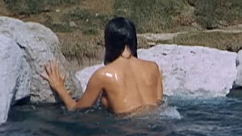 Pic: Julie Newmar in Mackenna's Gold