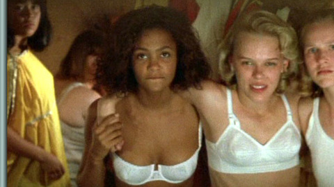 Pic: Thandiwe Newton in Flirting