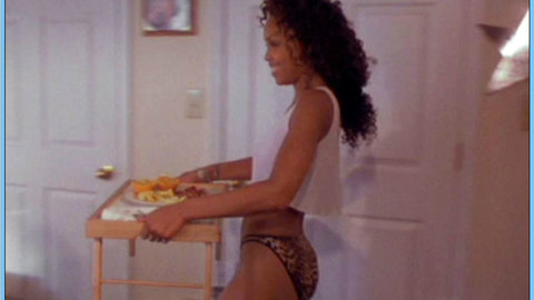 Pic: Gretchen Palmer in Trois