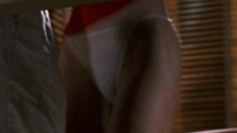 Pic: Sarah Jessica Parker in Striking Distance (1993)