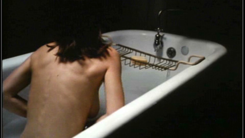 Pic: Amanda Pays in The Cold Room