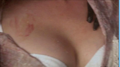 Pic: Elizabeth Perkins in Jiminy Glick in Lalawood (2004)