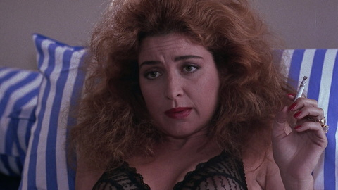 Pic: Annie Potts in Who's Harry Crumb?