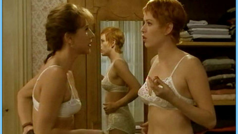 Pic: Molly Ringwald in Enfants de Salaud