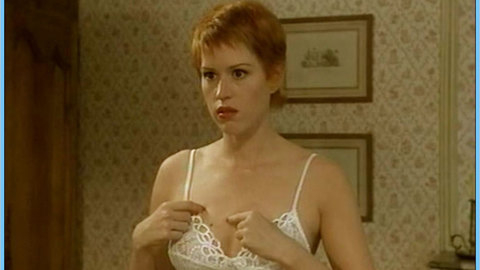 Pic: Molly Ringwald in Enfants de Salaud