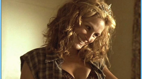 Pic: Julia Roberts in Erin Brockovich