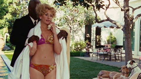 Pic: Julia Roberts in Charlie Wilson's War