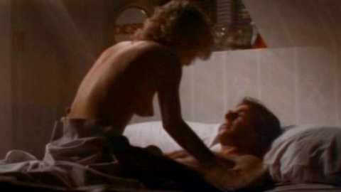 Pic: Meg Ryan in The Presidio