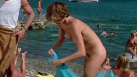 Pic: Valérie Quennessen in Summer Lovers