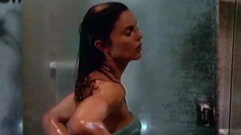 Pic: Tracy Scoggins in Dead On