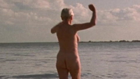 Pic: Jessica Tandy in Camilla