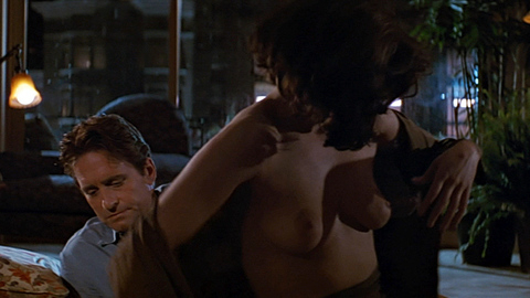 Pic: Jeanne Tripplehorn in Basic Instinct (1992)