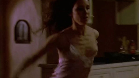 Pic: Madeleine Stowe in Unlawful Entry