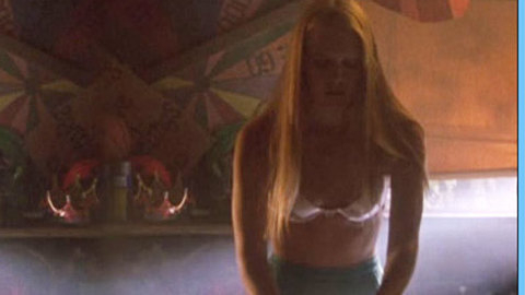 Pic: Dominique Swain in Happy Campers (2001)