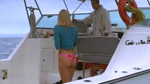 Pic: Dominique Swain in Dead in the Water (2002)