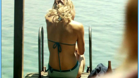 Pic: Dominique Swain in Dead Mary