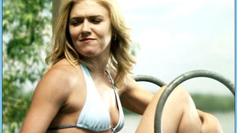 Pic: Dominique Swain in Dead Mary
