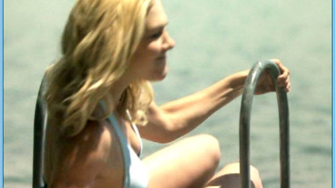 Pic: Dominique Swain in Dead Mary