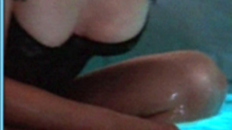 Pic: Kristy Swanson in Zebra Lounge