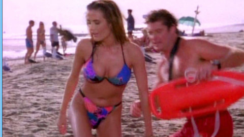 Pic: Fabiana Udenio in Baywatch (1989-2001)