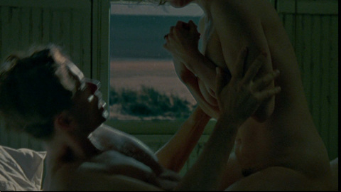 Pic: Kate Winslet in Mildred Pierce