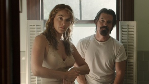 Pic: Kate Winslet in Labor Day