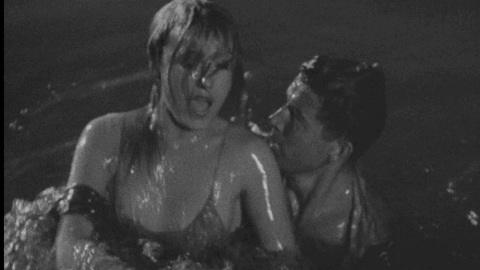 Pic: Fay Wray in King Kong (1933)