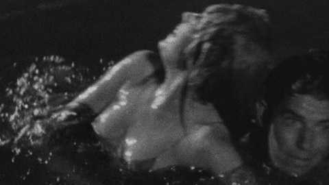 Pic: Fay Wray in King Kong