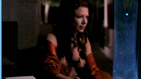 Pic: Kari Wuhrer in Spider's Web