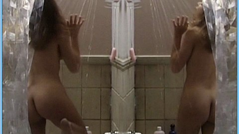 Pic: Kari Wuhrer in Boulevard