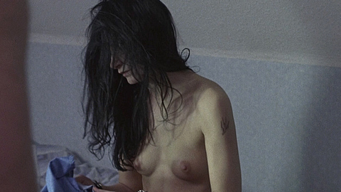 Pic: Katrin Cartlidge in Naked