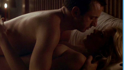 Pic: Amanda De Cadenet in Fall