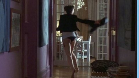 Pic: Sarah Michelle Gellar in Suburban Girl