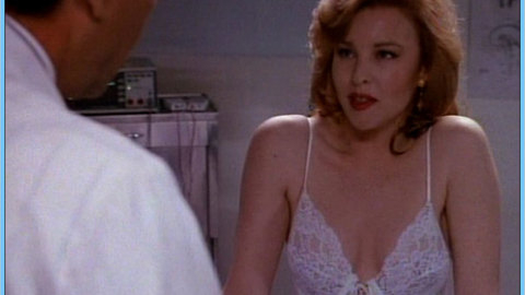 Pic: Faye Grant in Tales from the Crypt
