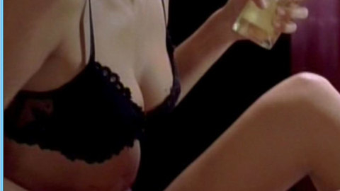 Pic: Inés Sastre in Io No