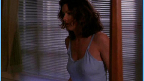 Pic: Leslie Horan in Widow's Kiss