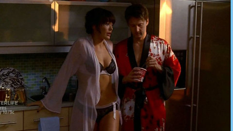 Pic: Lindsay Price in Lipstick Jungle